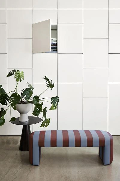 HKliving White Metal Raised Cup Planter 3 HKliving White Metal Raised Cup Planter