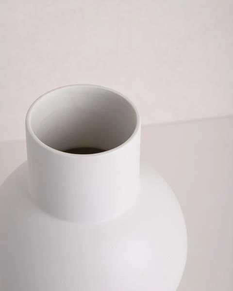 HKliving Matt White Vase M 5 HKliving Matt White Vase M