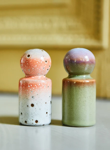 HKliving 70s Ceramics: Pepper & Salt Jar, Asteroids/Peat 3 HKliving 70s Ceramics: Pepper & Salt Jar, Asteroids/Peat