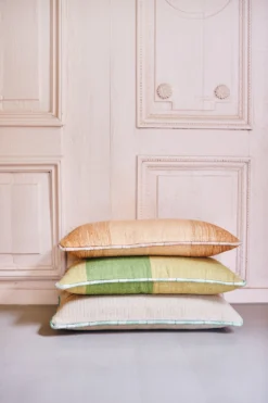 HKliving Hand Woven Wool Cushion Green (38x74)