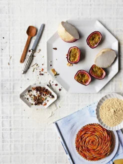 HKliving Set of 2 White Matt M Athena Ceramics Shell Tray